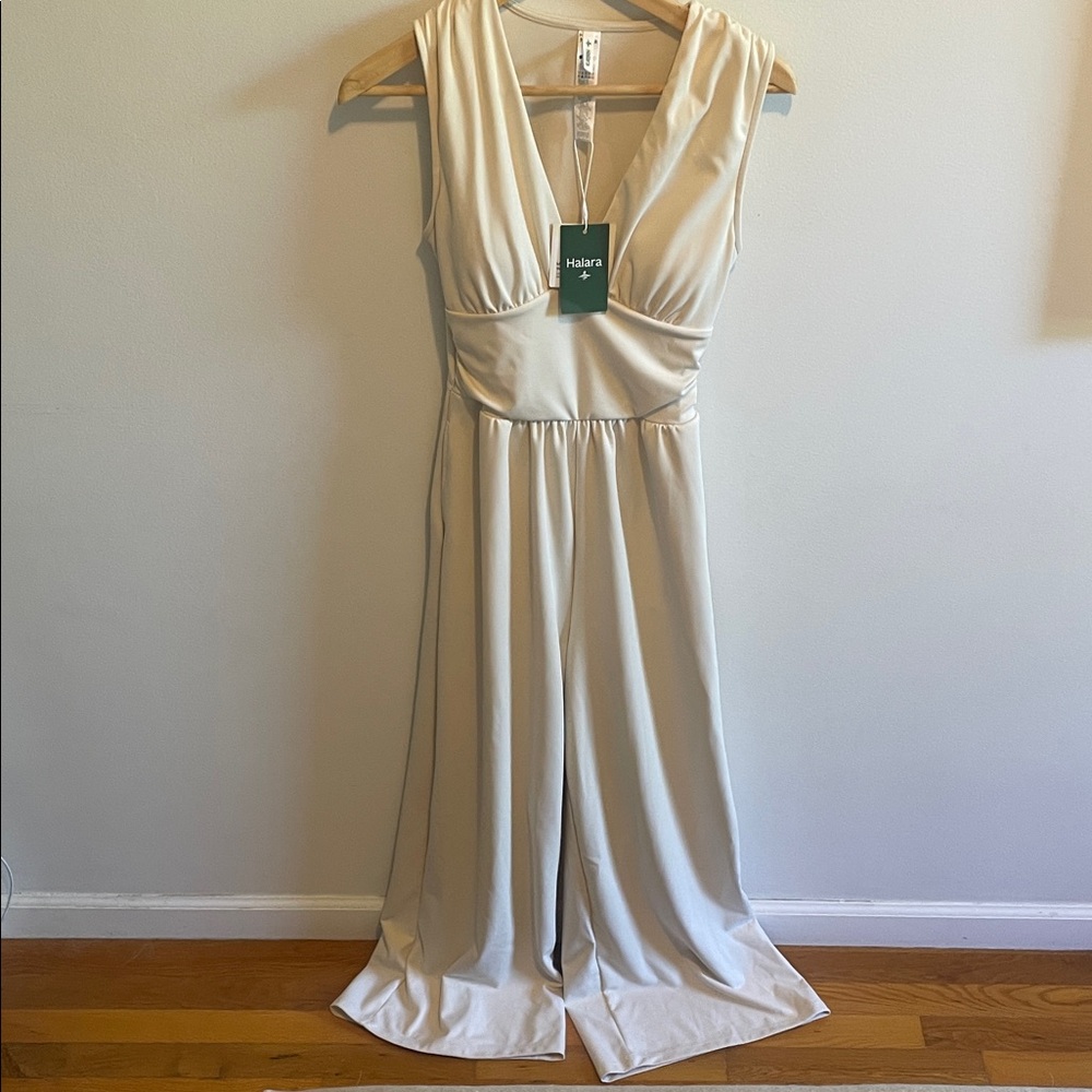 HALARA Cream V-Neck Jumpsuit, size Small, NWT